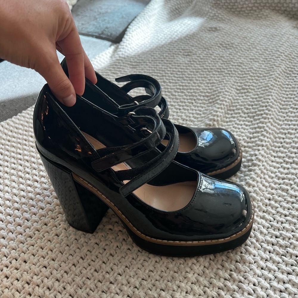 Steve Madden Platform Mary Janes